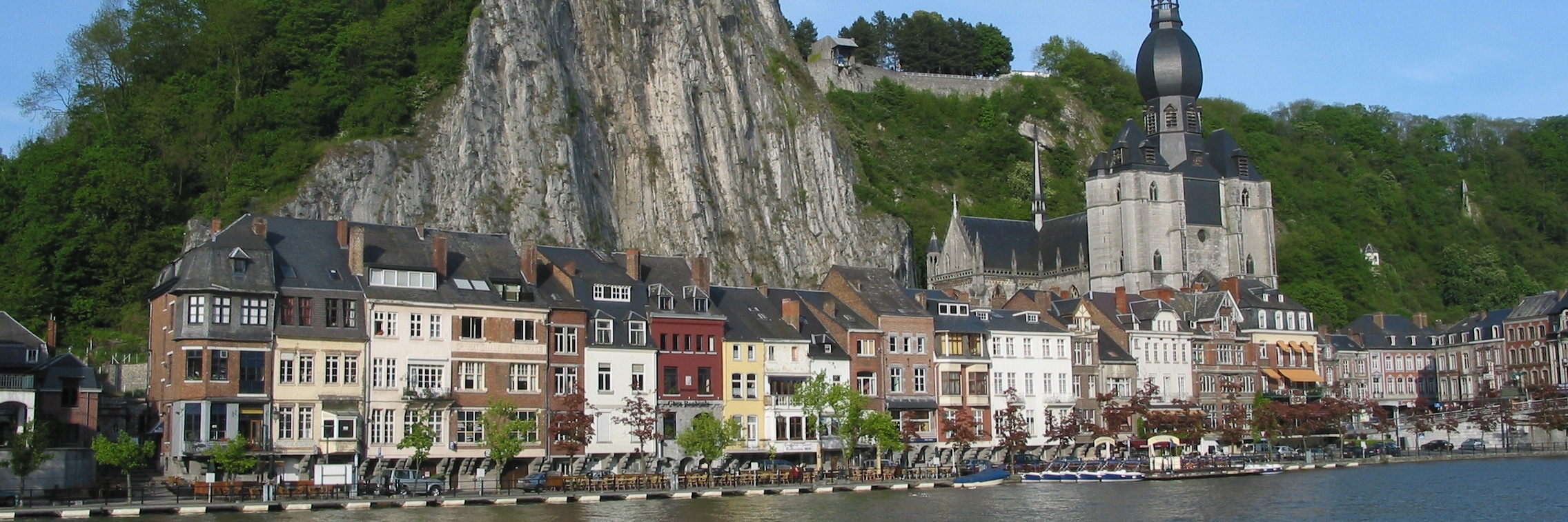Nhà thờ Đức Bà Dinant (Notre Dame de Dinant)