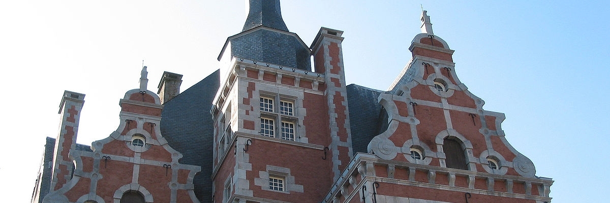 Tòa nhà Tây Ban Nha (Maison du patrimoine médiéval mosan)