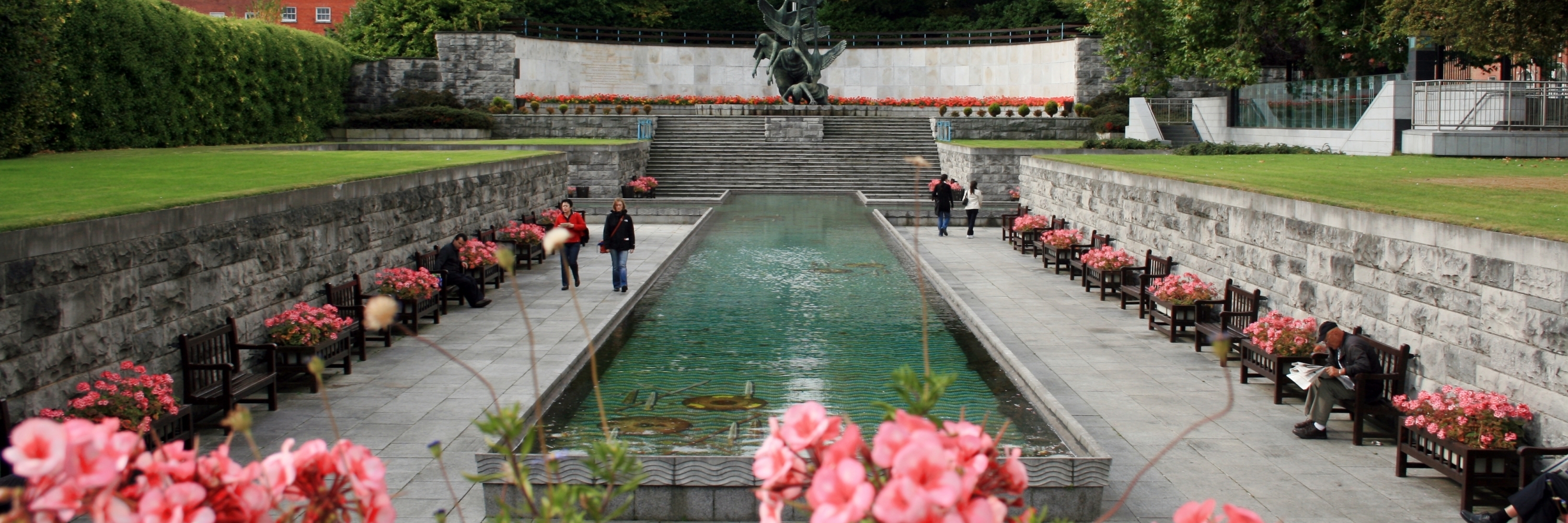 Khu vườn tưởng niệm (Garden of Remembrance)