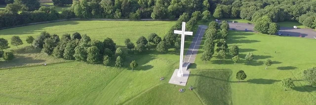 Thánh giá (Papal Cross)