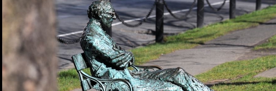 Tượng Patrick Kavanagh (Patrick Kavanagh Statue)
