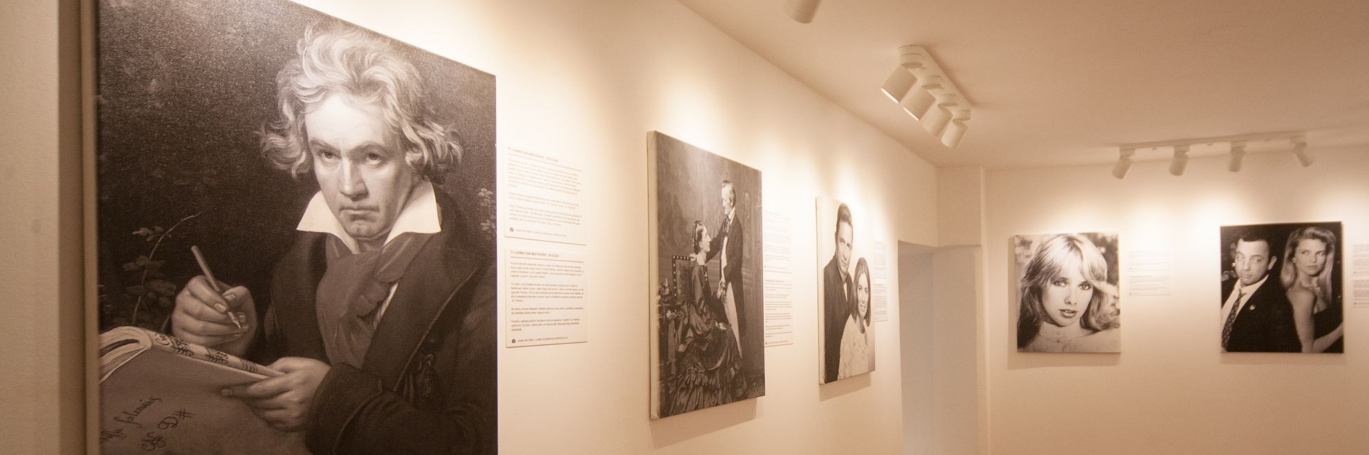 Bảo tàng Câu chuyện tình yêu (Love Stories Museum)
