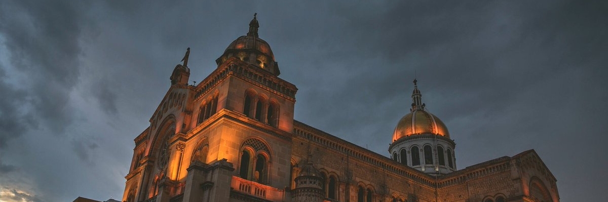 Đền thờ mở rộng của Thánh Tâm Chúa Giêsu (Templo Expiatorio Del Sagrado Corazón de Jesús)