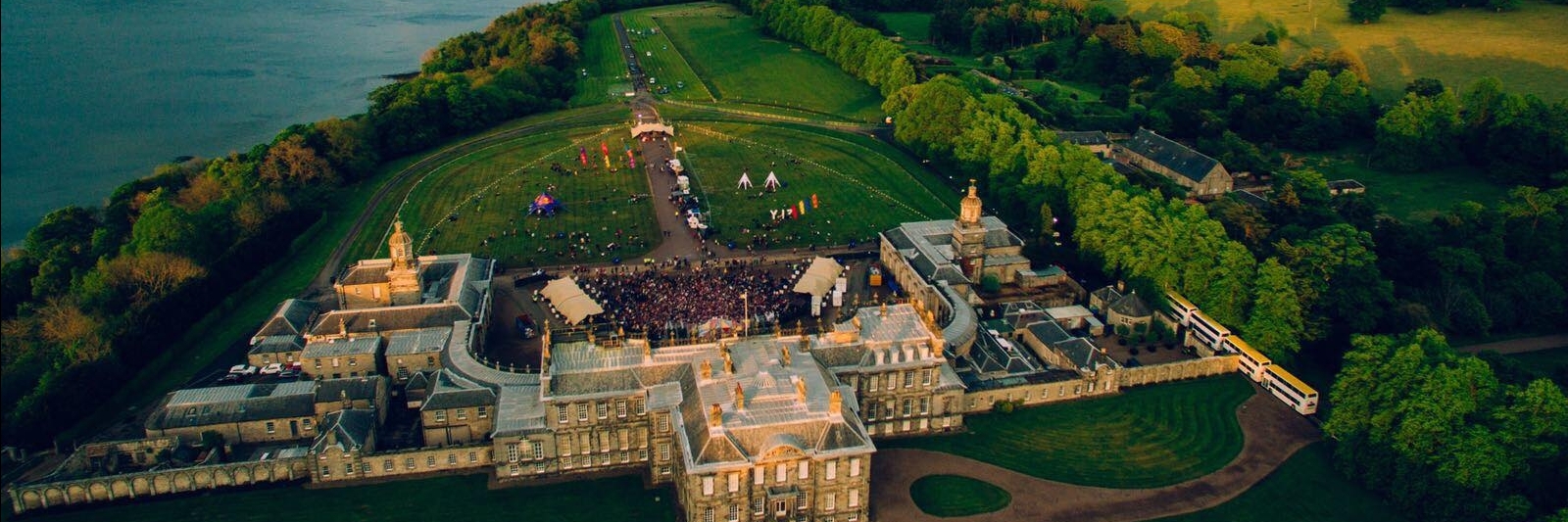 Ngôi Nhà Hopetoun (Hopetoun House)