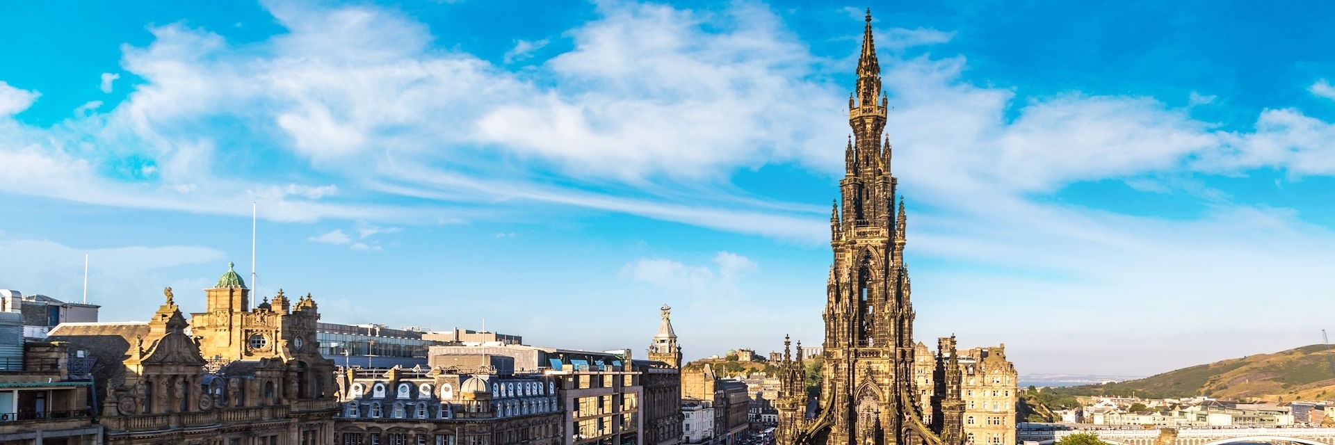 Tháp tưởng niệm Scott (Scott Monument)