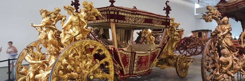 Bảo tàng Xe ngựa (Collection of Carriages)