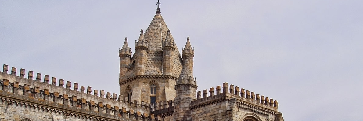 Tòa thánh Evora (Evora Cathedral)