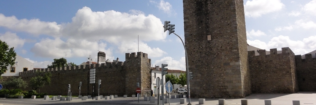 Tường thành Evora (Évora’s Walls)