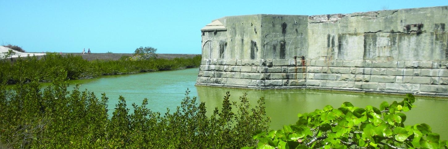 Công viên lịch sử Fort Zachary Taylor (Fort Zachary Taylor Historic State Park).