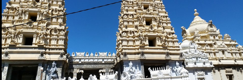 Đền Ấn Độ hoàng kim (Golden Indian Temple)