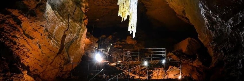 Hang Doolin (Doolin Cave)