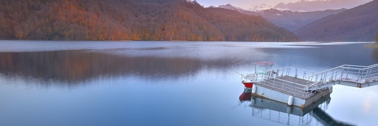 Hồ Goygol (Lake Goygol)