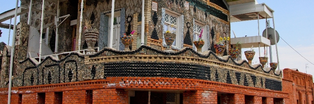 Nhà Chai (Bottle House)