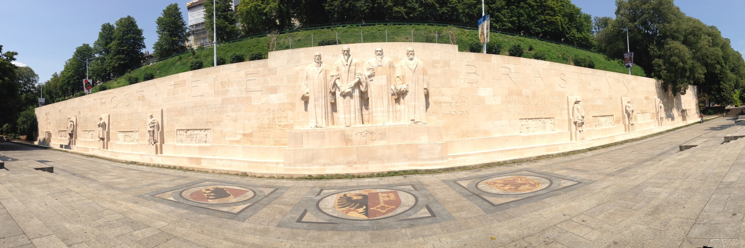 Đài tưởng niệm quốc tế về cải cách (The International Monument to the Reformation)