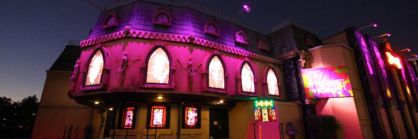 Nhà hát Draculas Cabaret (Draculas Cabaret)