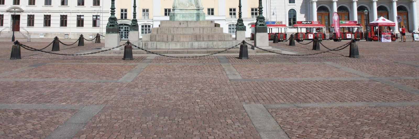 Quãng trường Gustaf Adolf (Gustaf Adolf Square)