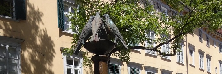 Tượng đài Taubenbrunnen (Taubenbrunnen)