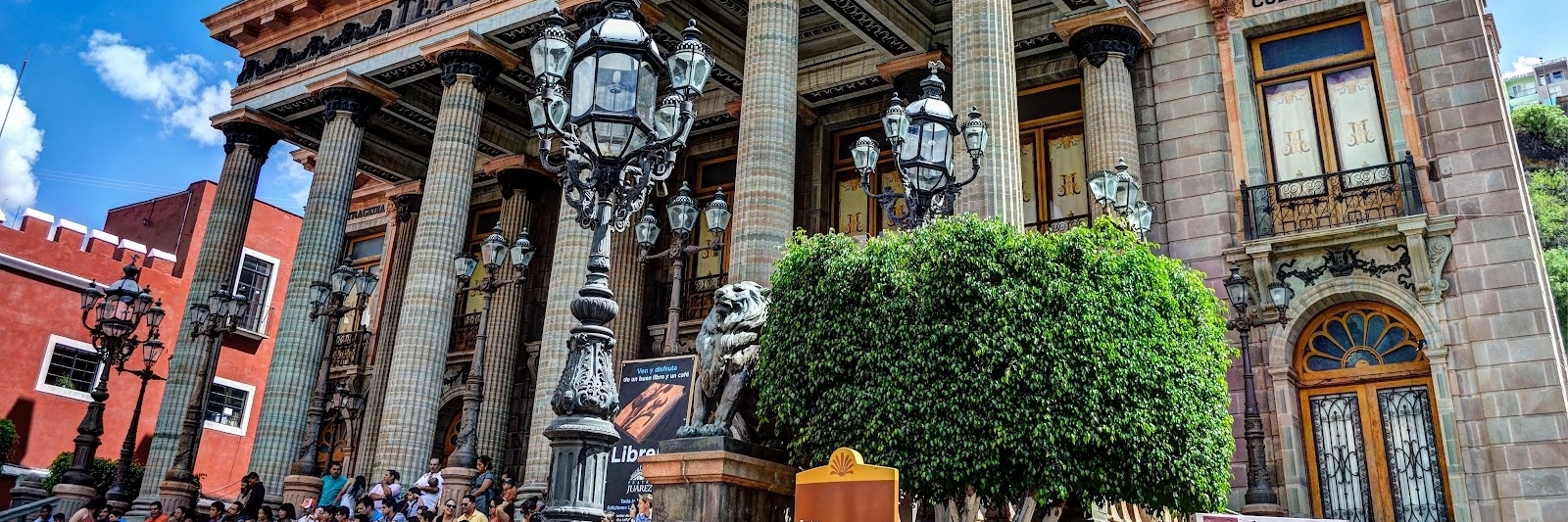 Nhà hát Teatro Juárez