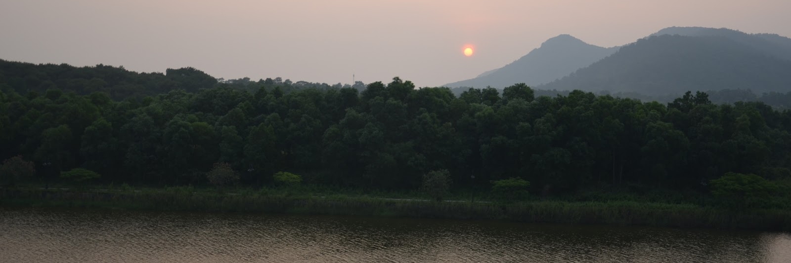 Hồ Côn Sơn (Con Son Lake)