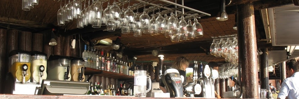 Quán bar Yam (Yam Bar)