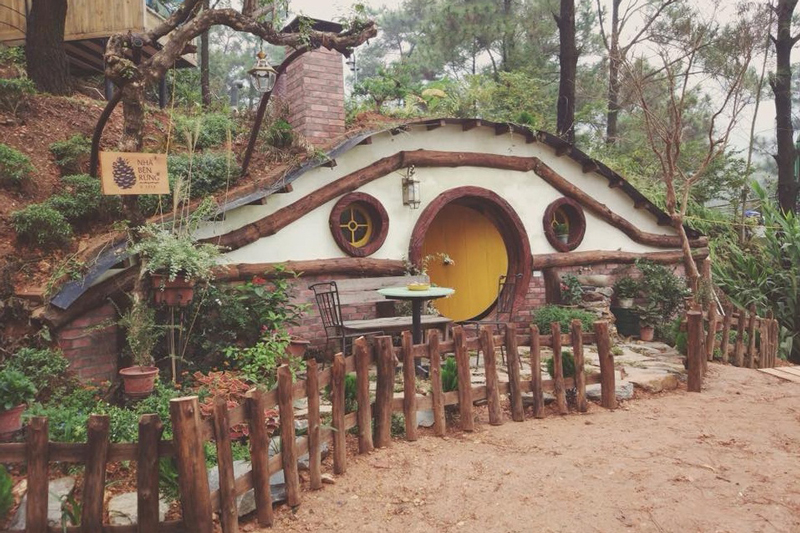 hobbit house hà nội