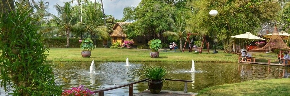 LÀNG DU LỊCH BÌNH QUỚI