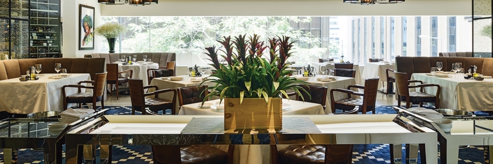 Nhà hàng 8½ Otto e Mezzo Bombana (8½ Otto e Mezzo Bombana)