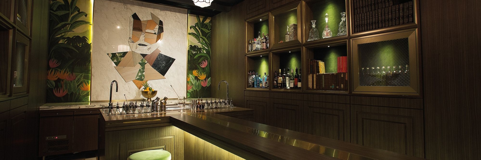 Quán bar Old Man (Old Man)