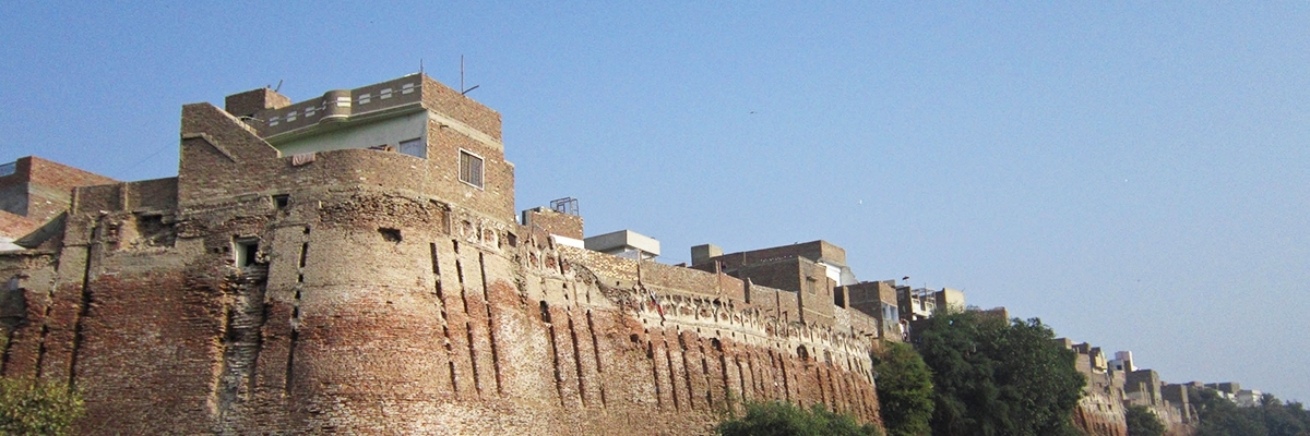 Pháo đài Pakka Qila (Pakka Qila)