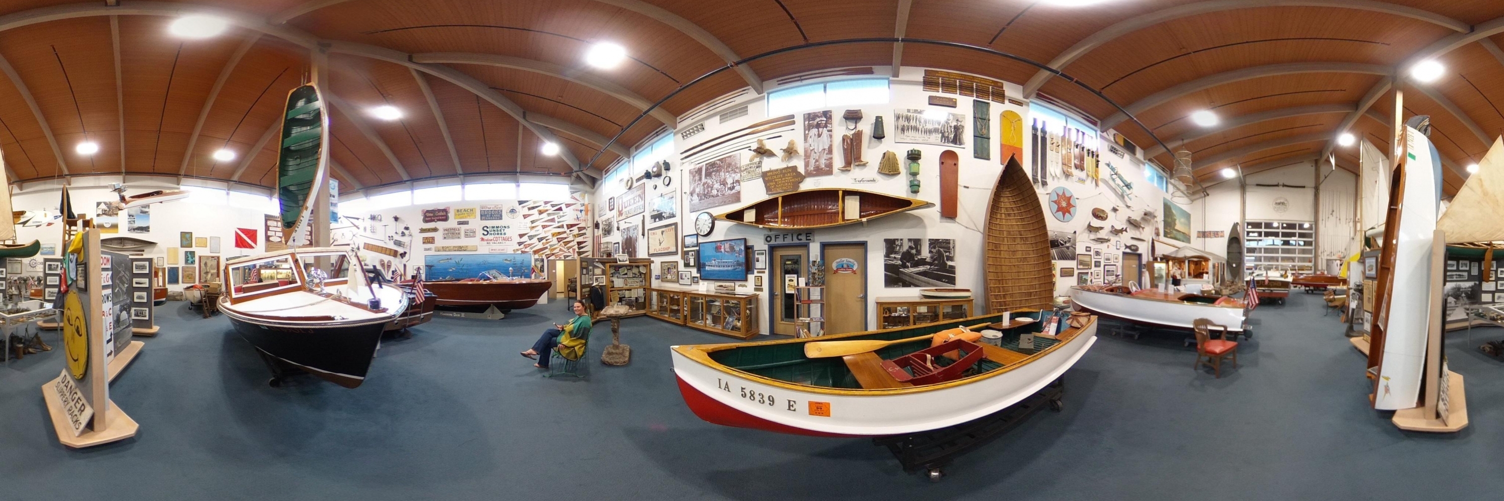 Bảo tàng Iowa Great Lakes Maritime (Iowa Great Lakes Maritime Museum)