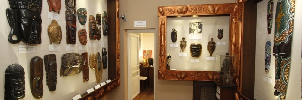 Bảo tàng Mặt nạ İzmir (İzmir Mask Museum)