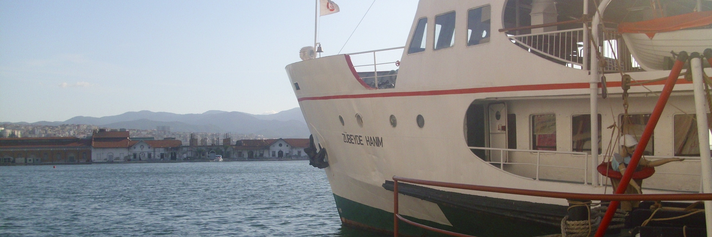 Tàu bảo tàng Zzigeyde Hanım (Zübeyde Hanım Museum Ship)