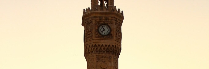 Tháp đồng hồ Konak (Konak Clock Tower)
