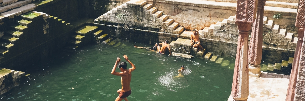 Giếng bậc thang Toorji Ka Jhalra (Toorji Ka Jhalra Step Well)