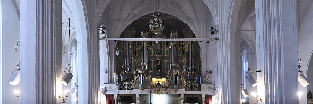 Nhà thờ Holy Cross (Holy Cross Cathedral)