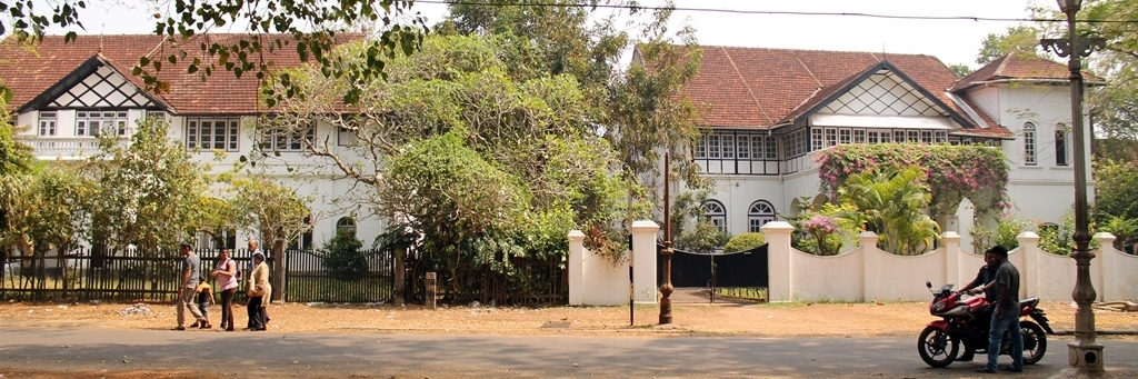 Biệt thự Pierce Leslie (Pierce Leslie Bungalow)