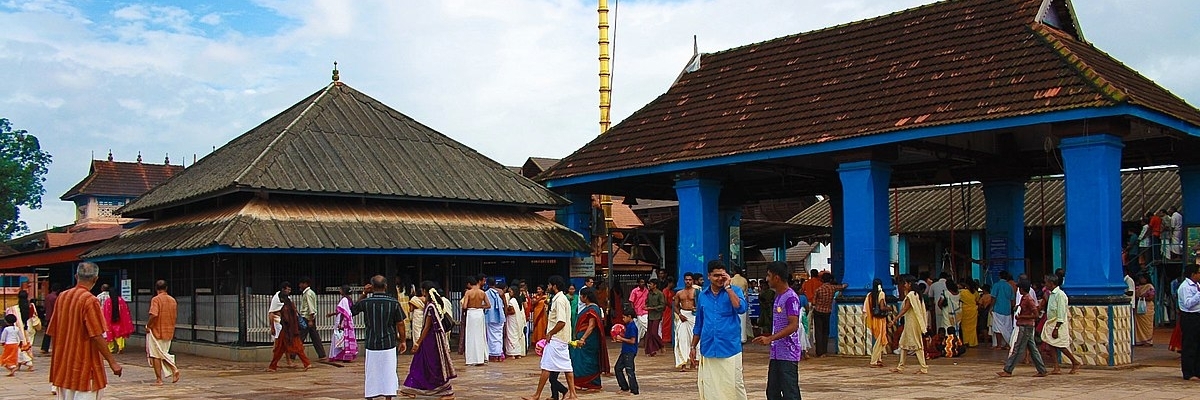Đền Chottanikkara Devi (Chottanikkara Devi Temple)