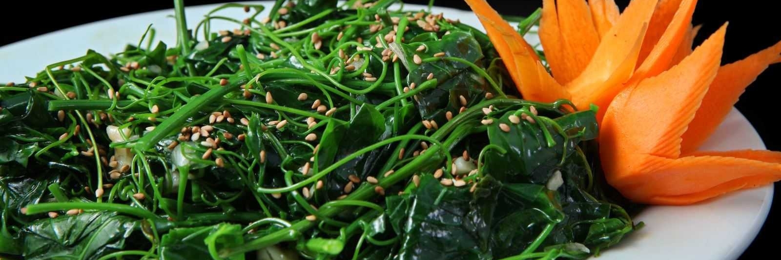 Đặc sản Nộm rau dớn