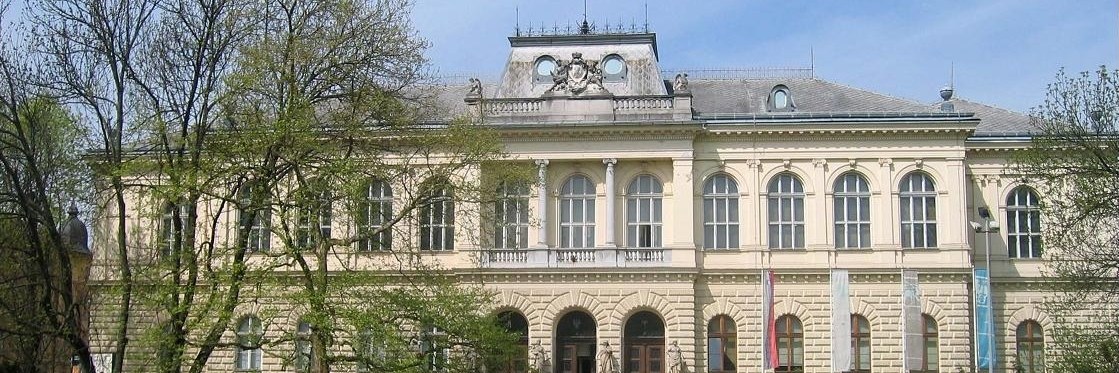 Bảo tàng Quốc gia Slovenia (Slovenian National Museum)
