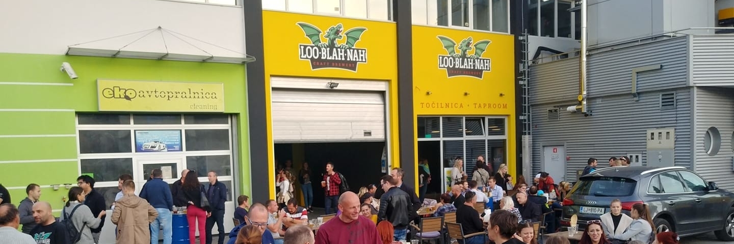 NHÀ MÁY BIA VÀ TAPROOM LOO-BLAH-NAH (LOO-BLAH-NAH CRAFT BREWERY AND TAPROOM)