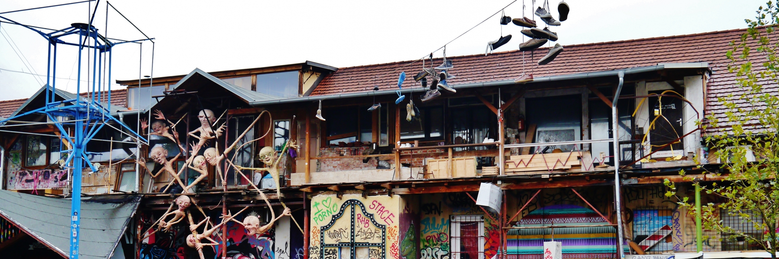 Trung tâm văn hóa tự trị thành phố Metelkova (Metelkova)
