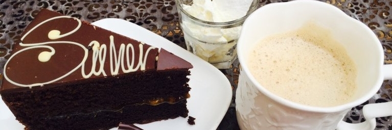 Tiệm Chocolate Bonn (Chocolate House Bonn)