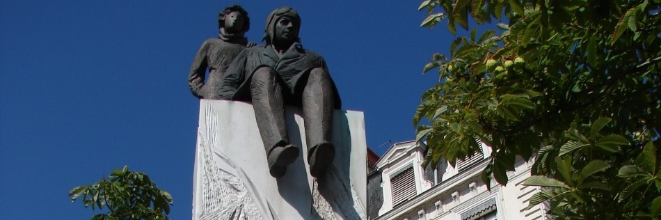 Tượng Thánh-Exupery (Statue of Saint-Exupery)