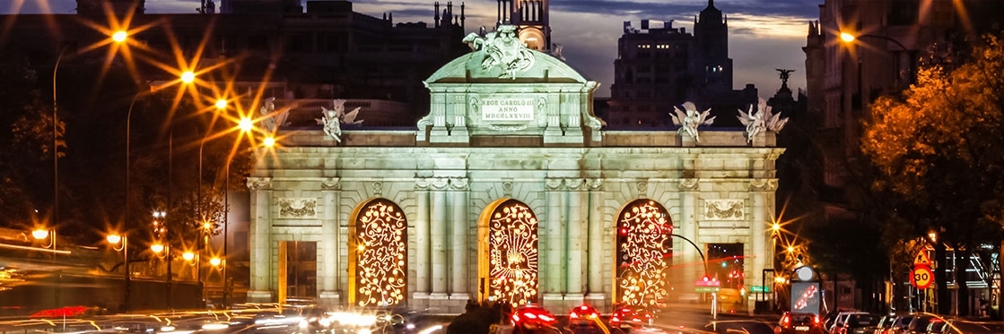 Đài tưởng niệm Puerta de Alcalá (Puerta de Alcalá)