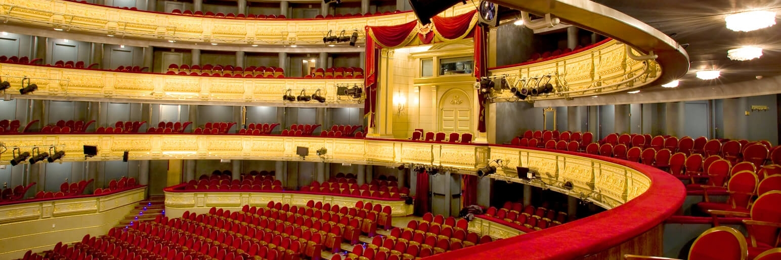 Nhà hát Hoàng gia Madrid (Teatro Real)