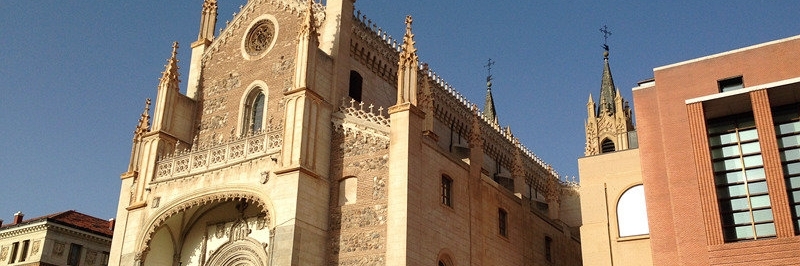 Nhà thờ Hoàng gia St. Jeronimo (Royal St. Jeronimo Church)