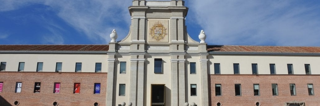 Trung tâm văn hoá Hầu tước Duke (Antiguo Cuartel del Conde Duque)