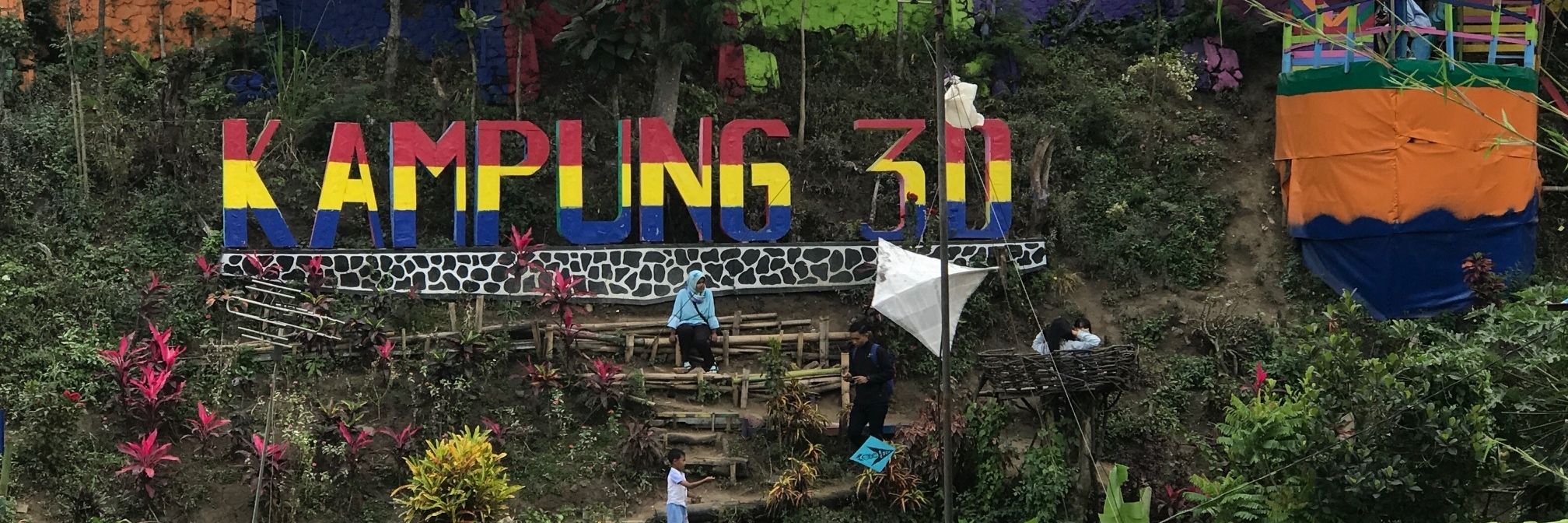 Làng sắc màu Kampung Tridi (Kampung Tridi Village)