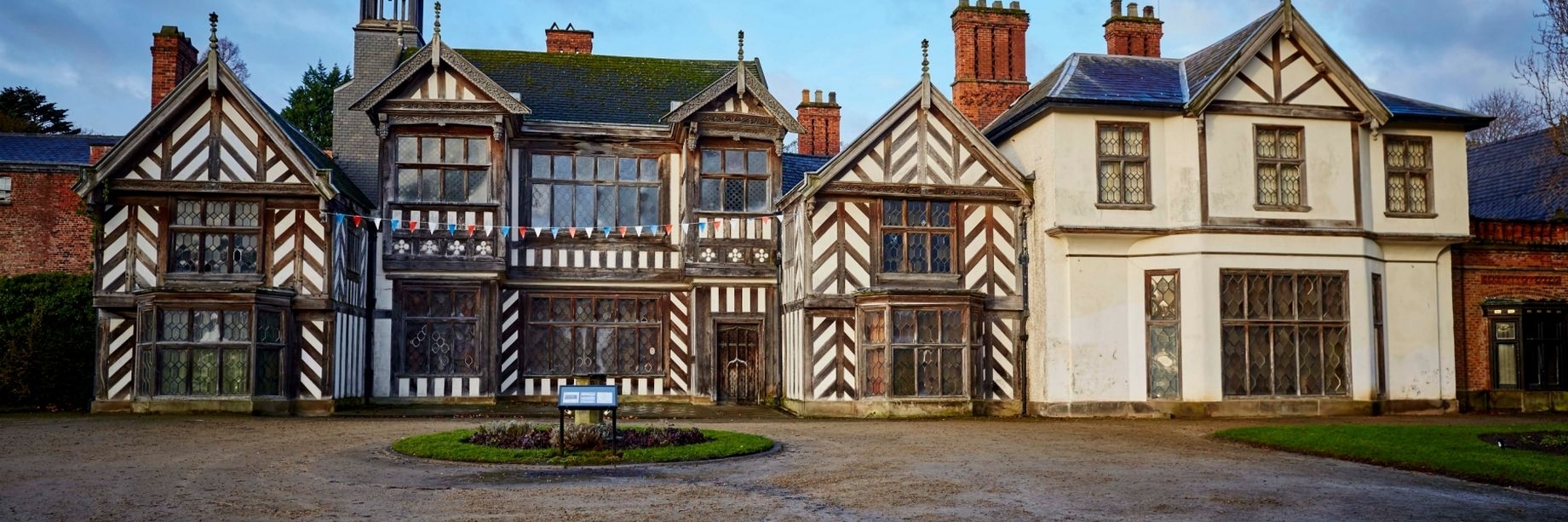 Hội trường Wythenshawe ( Wythenshawe Hall )