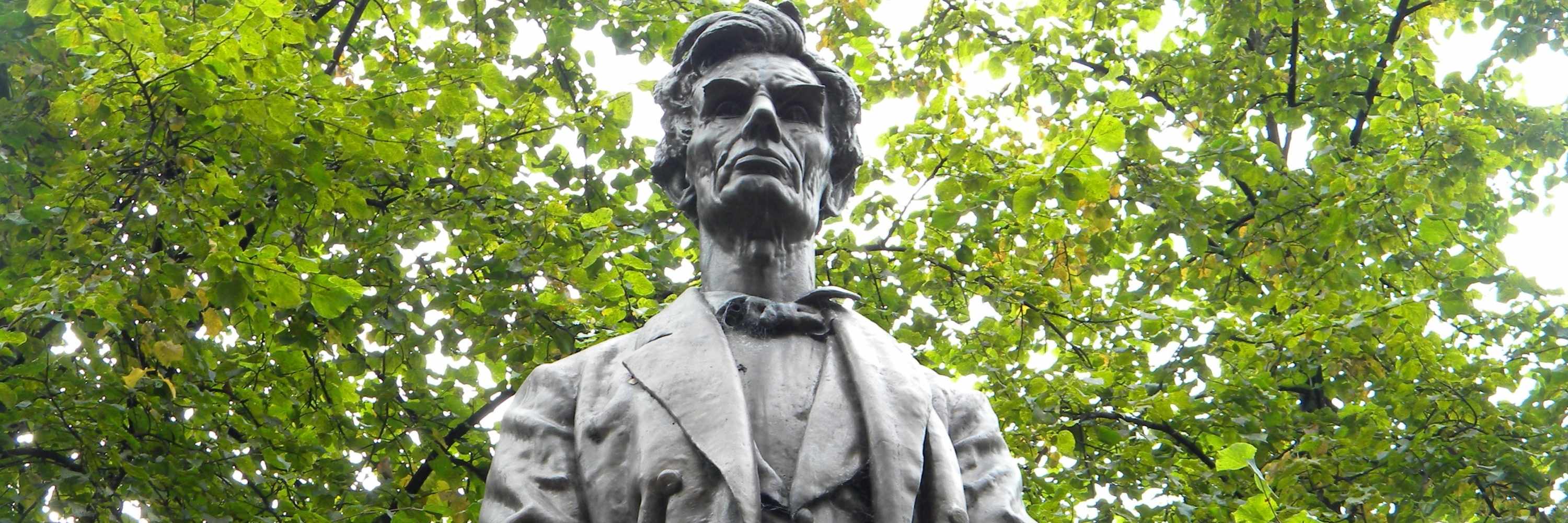 Tượng Đài Abraham Loncoln (Abraham Lincoln Statue)